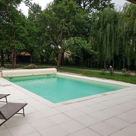 Chalet Du Moulin Cussac-Fort-Medoc ภายนอก รูปภาพ